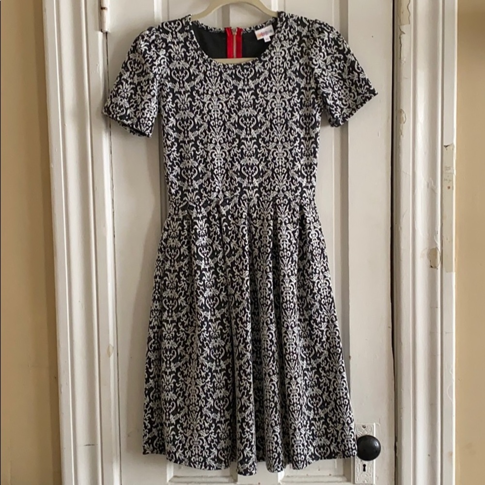 LuLaRoe Amelia - Size XS